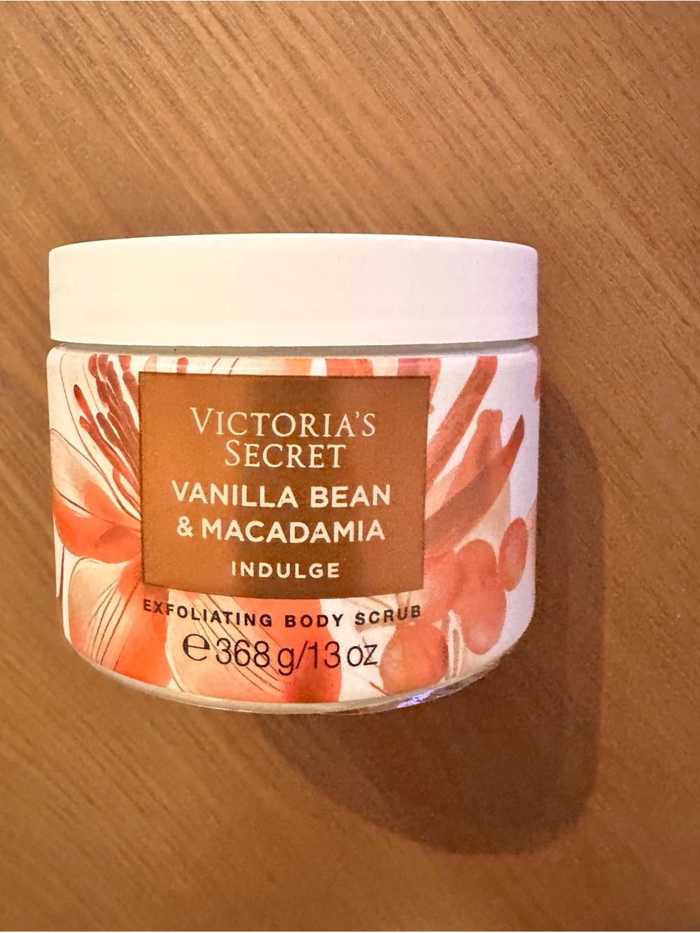 Victoria’s Secret Vanilla Bean & Macadamia Exfoliating Body Scrub